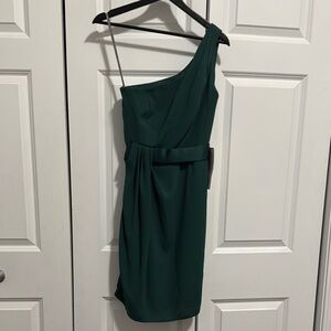 White by Vera Wang - Asymmetrical Green One Shoulder Sheath Cocktail Dress-
